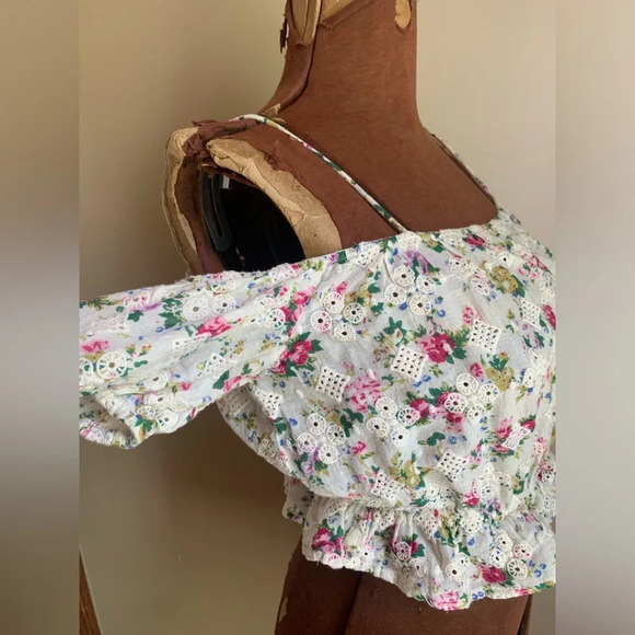 Top shop off shoulder top, floral eyelet cropped blouse - Picture 3 of 10